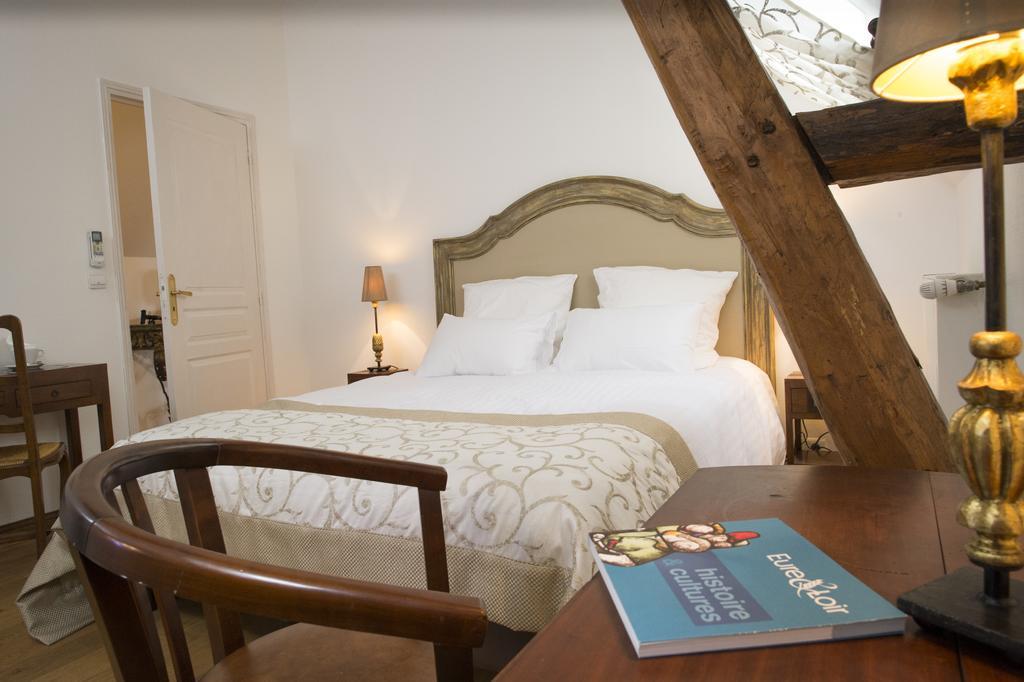 Aux Charmes De Maintenon Zimmer foto